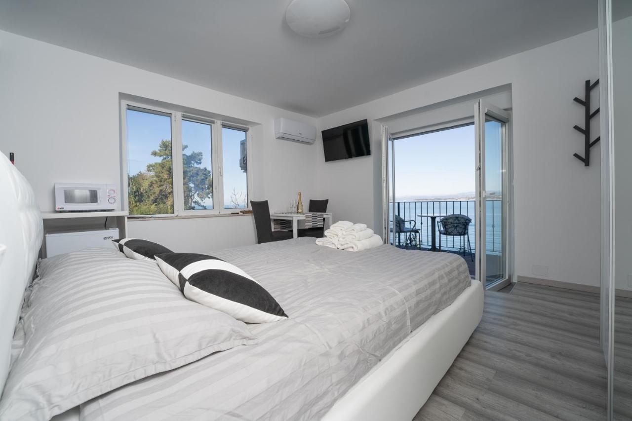 Bellevue Molet Apartments Capodistria Esterno foto