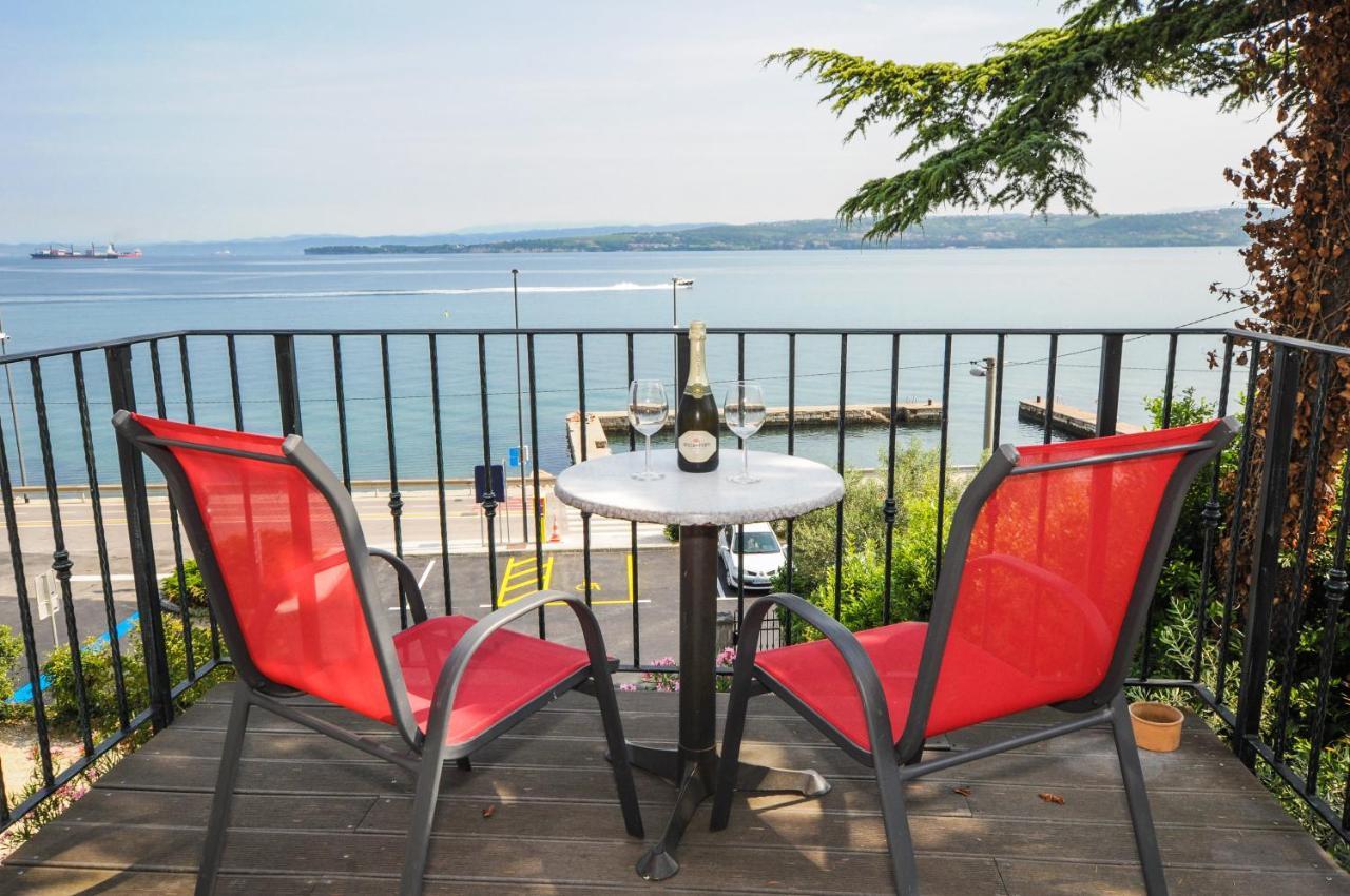 Bellevue Molet Apartments Capodistria Esterno foto