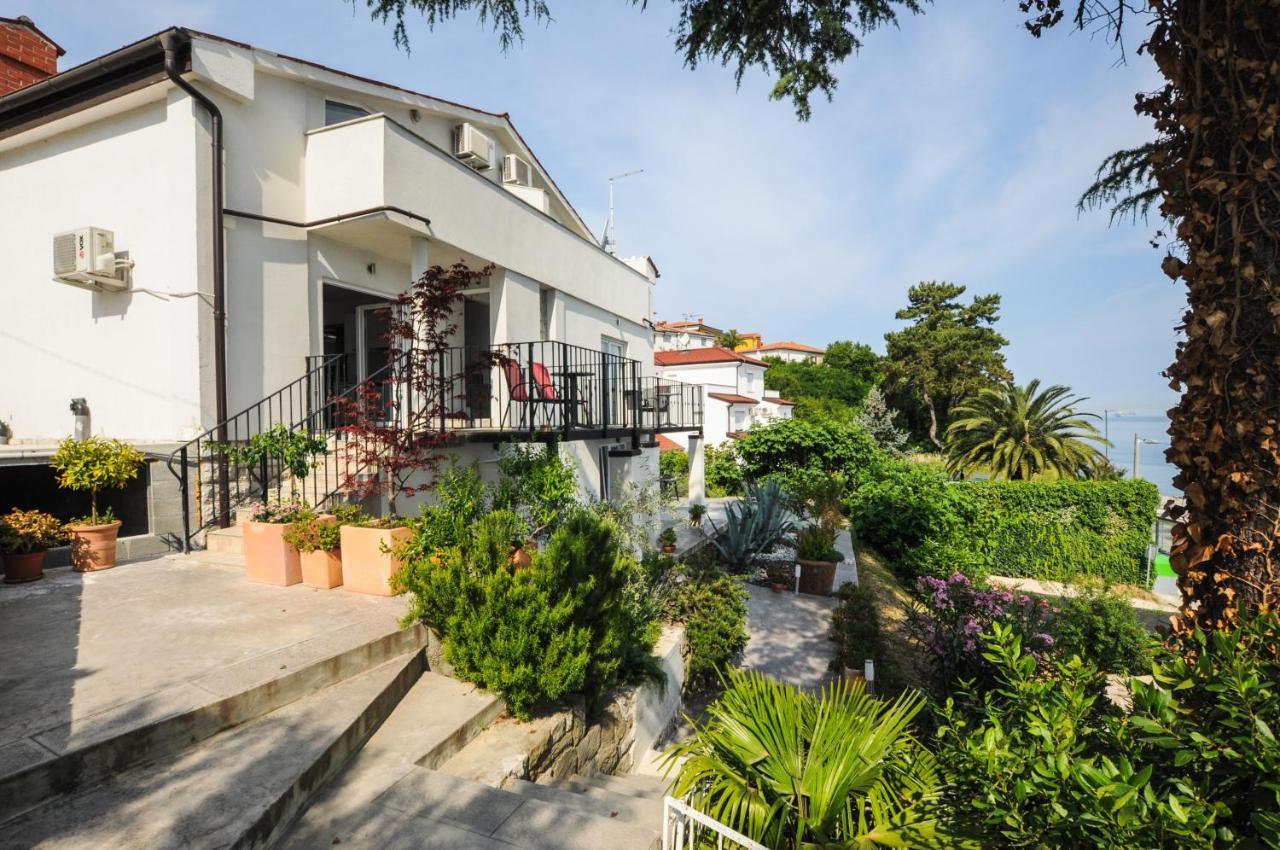 Bellevue Molet Apartments Capodistria Esterno foto