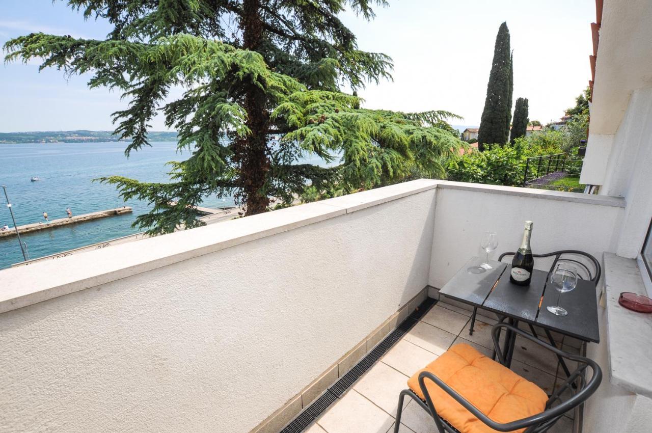 Bellevue Molet Apartments Capodistria Esterno foto