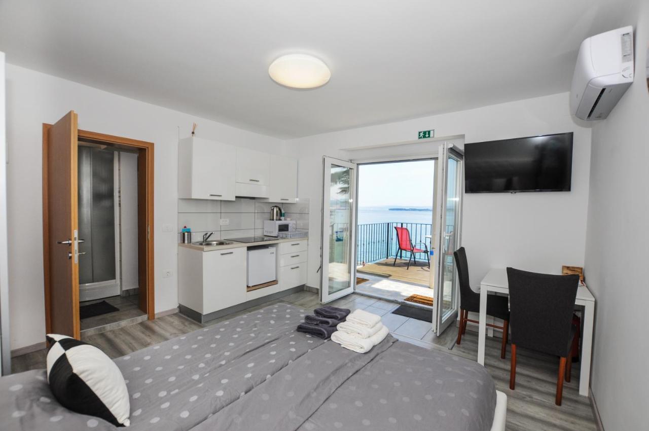 Bellevue Molet Apartments Capodistria Esterno foto
