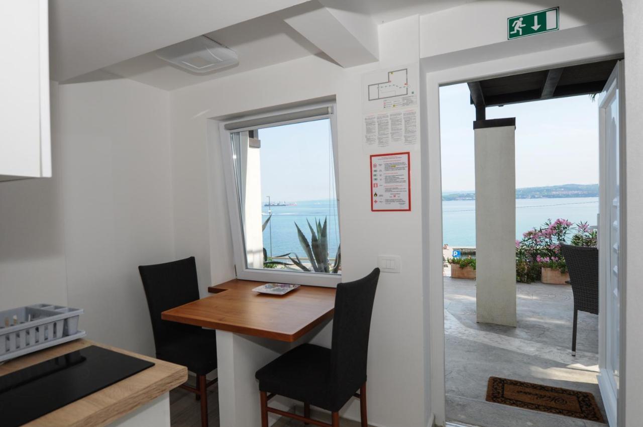 Bellevue Molet Apartments Capodistria Esterno foto
