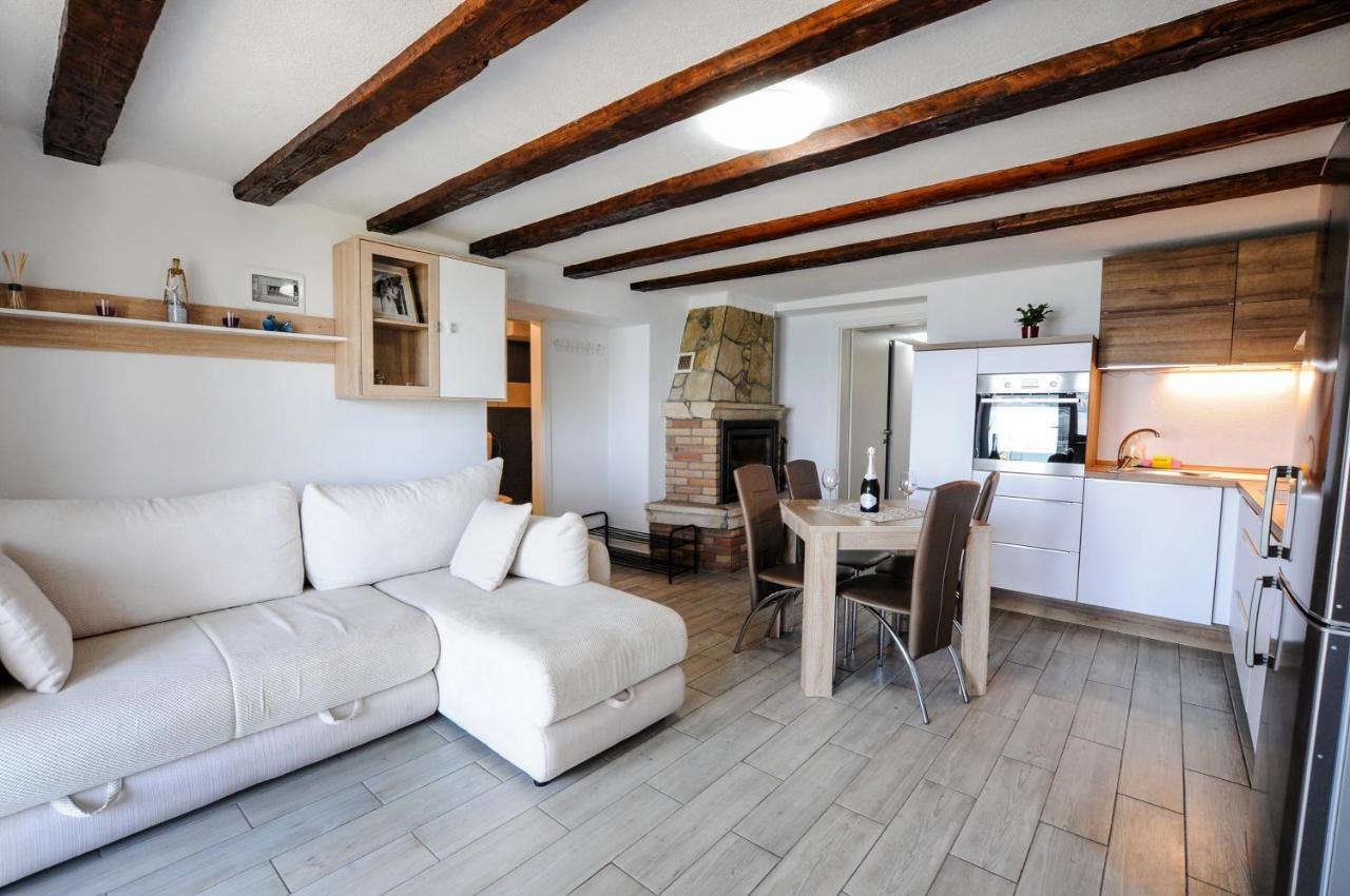 Bellevue Molet Apartments Capodistria Esterno foto