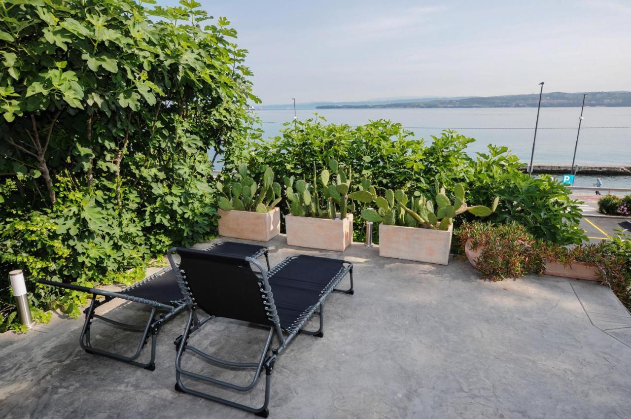 Bellevue Molet Apartments Capodistria Esterno foto