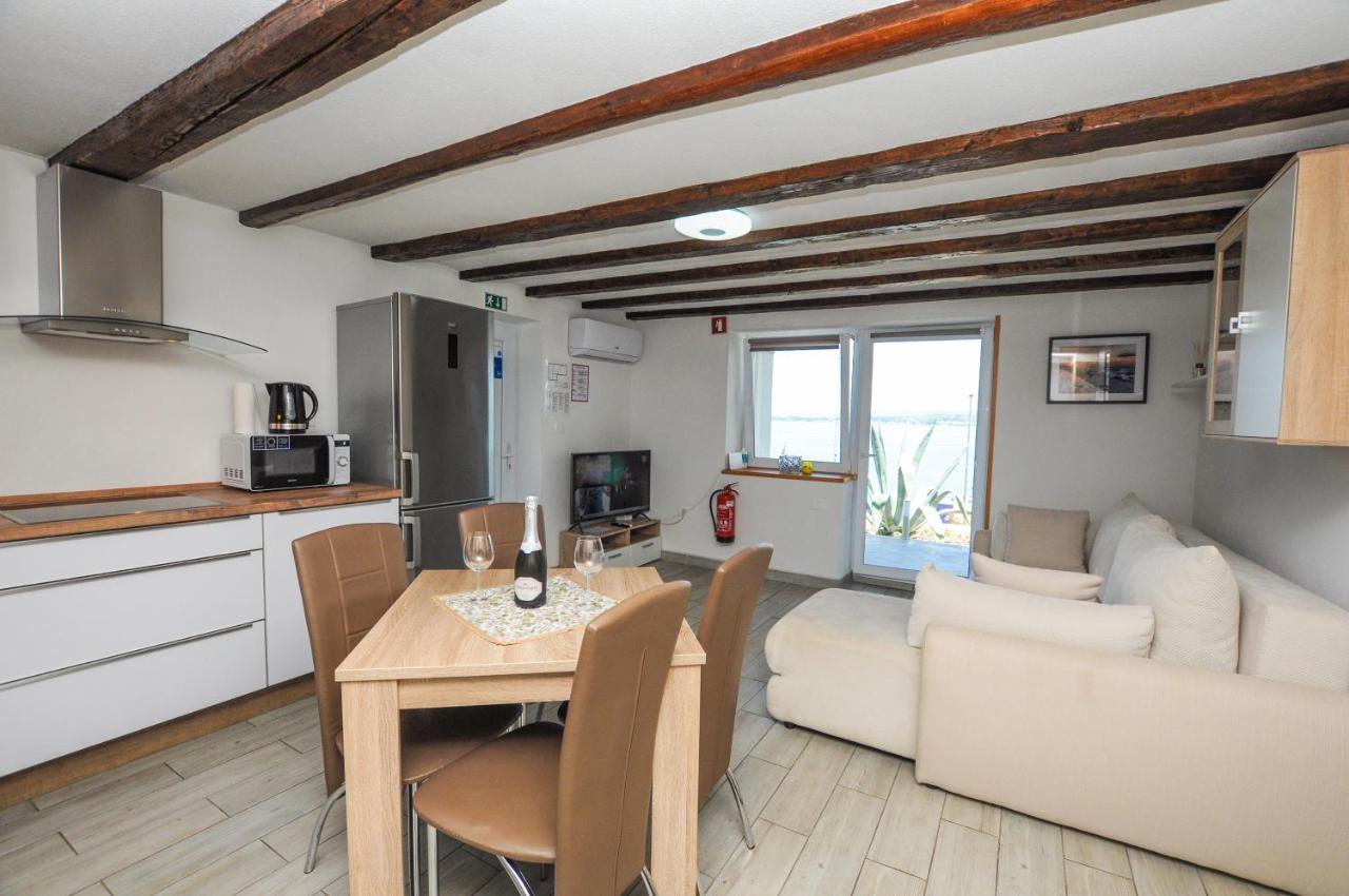 Bellevue Molet Apartments Capodistria Esterno foto